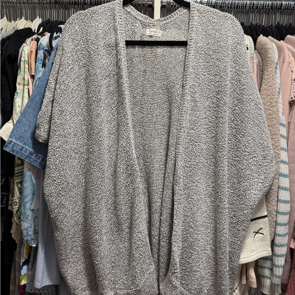 ✨ 2/$40 ✨ Aritzia Black and White Women's Cardigan